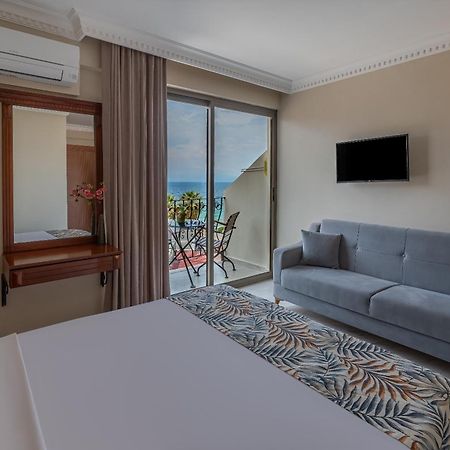 Rosy Suites Hotel 쿠사다시 외부 사진