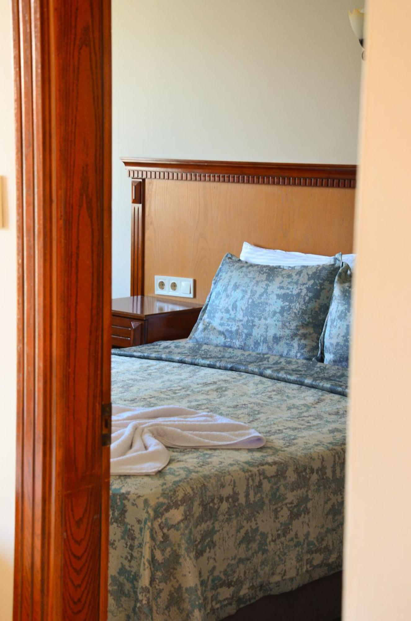 Rosy Suites Hotel 쿠사다시 외부 사진