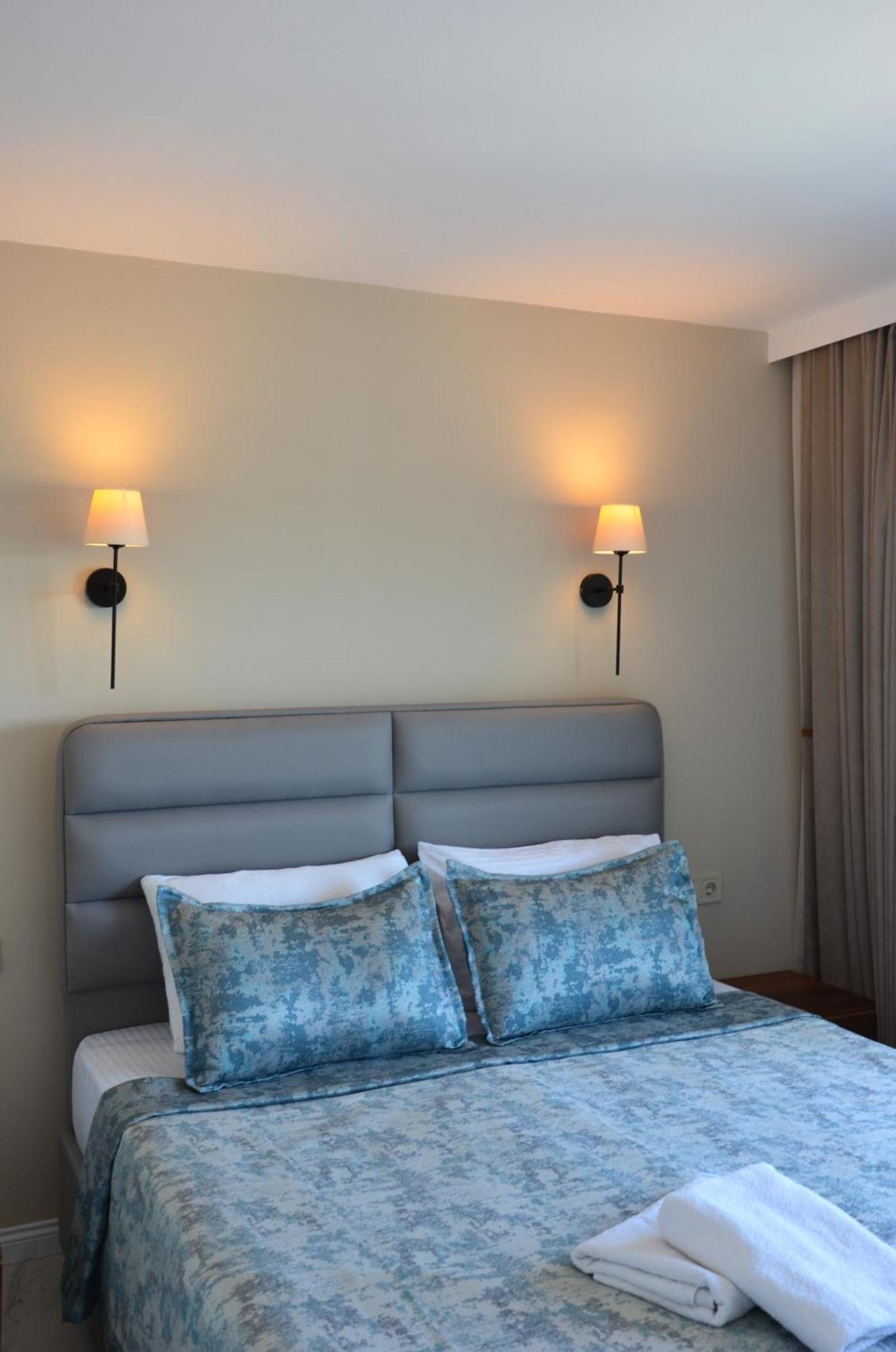 Rosy Suites Hotel 쿠사다시 외부 사진