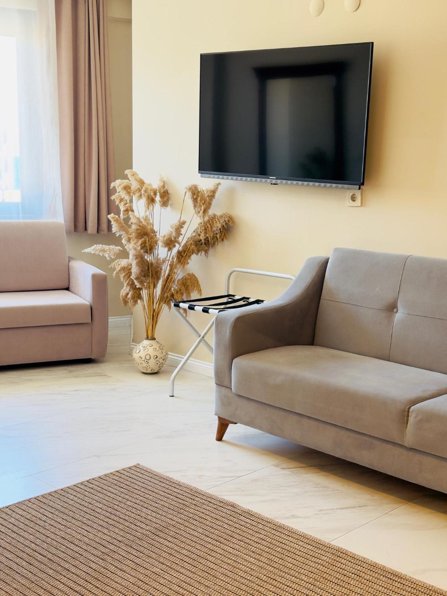 Rosy Suites Hotel 쿠사다시 외부 사진